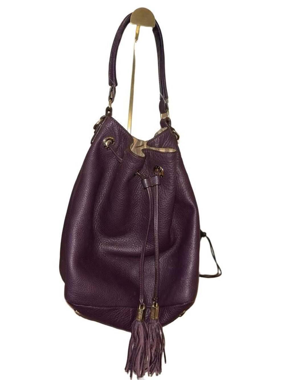 Henri Bendel Purple/Plum Pebbled Leather Hobo Bucket Bag Tassel Shoulder Bag